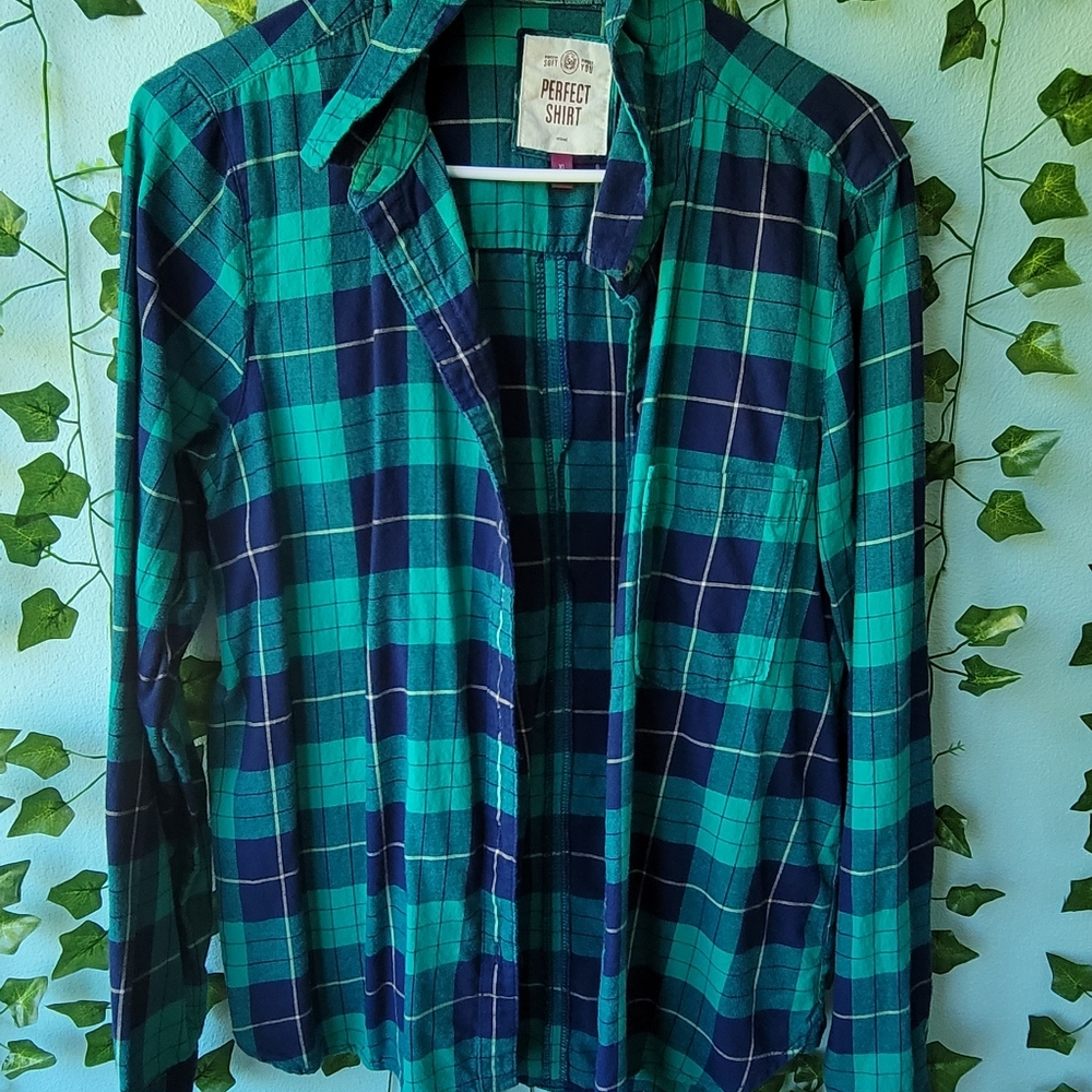 Perfect Short flannel in green, size large